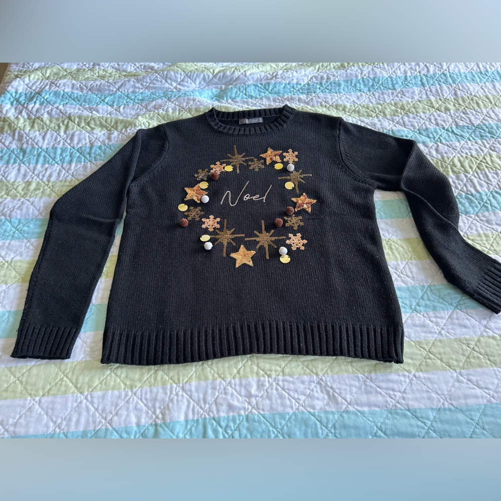 Suzy Shier Christmas Sweater. Size Large